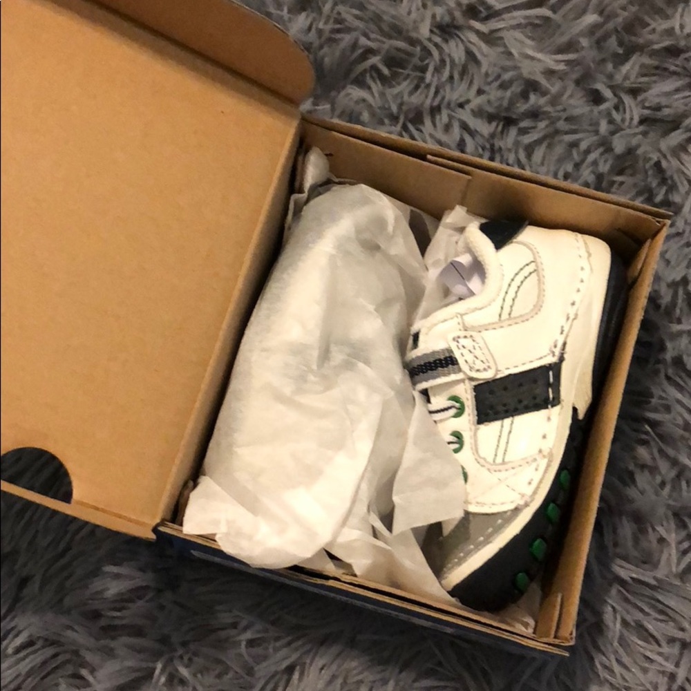 Stride Rite boys sneakers